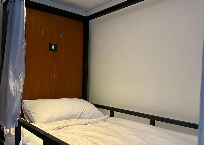 Verdana - Jungle Hostel *